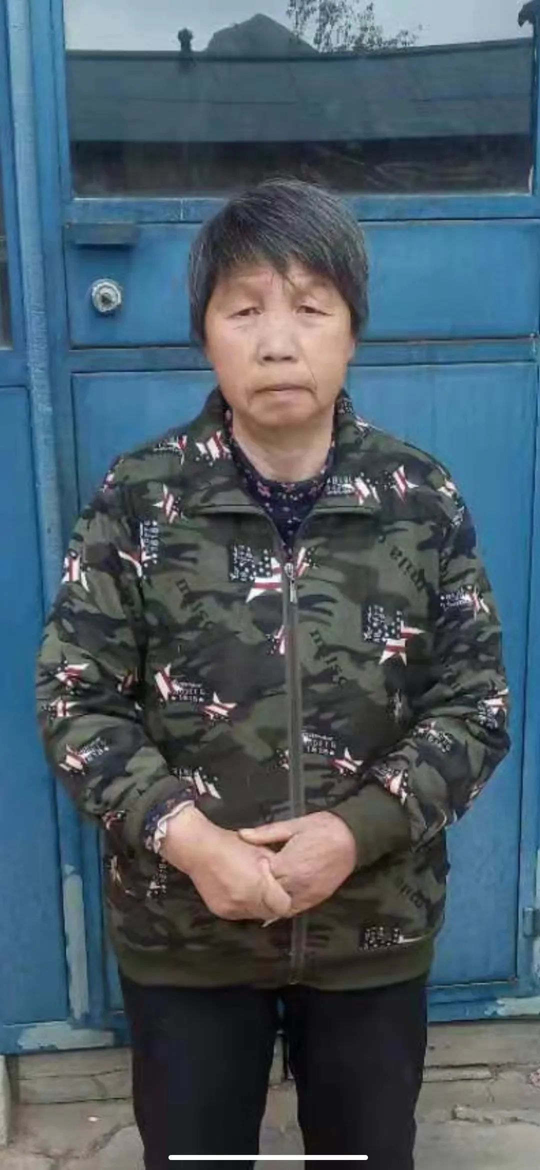 DƬ